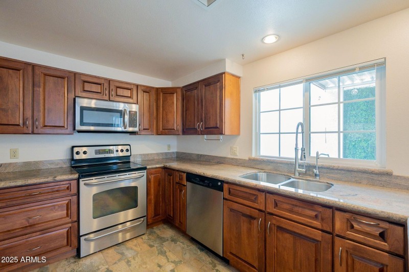 87th terrace kitchen 2