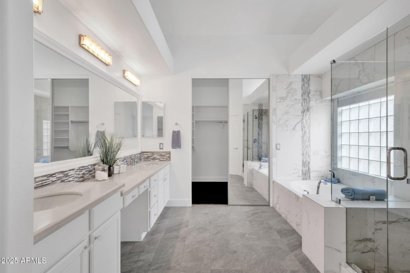 31-web-or-mls-715-e-kaibab-dr