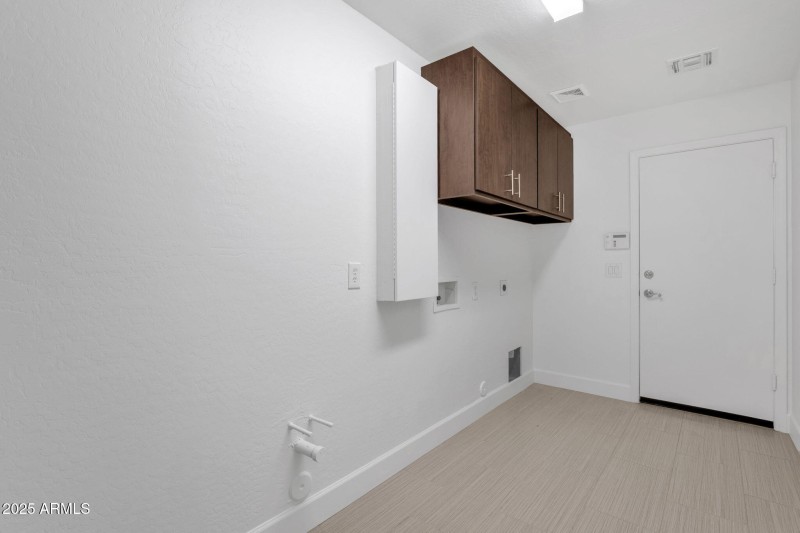 36-web-or-mls-715-e-kaibab-dr