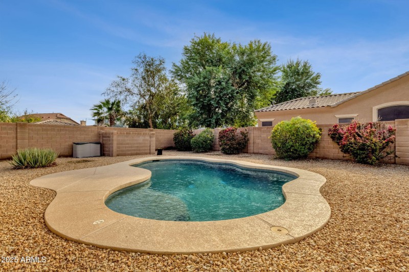 43-web-or-mls-715-e-kaibab-dr