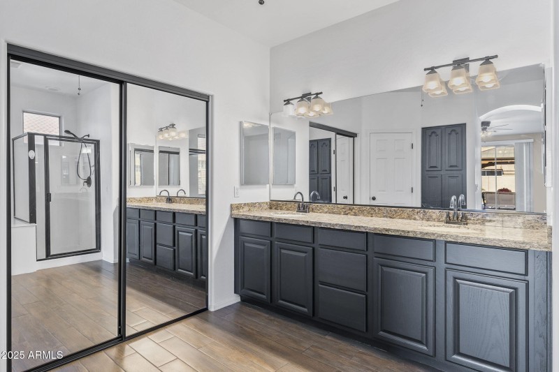 8180 W Gelding Dr Peoria - 394