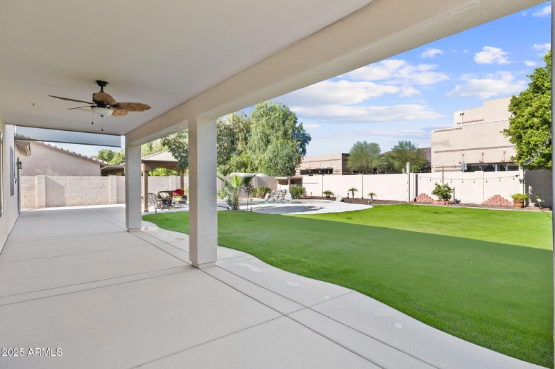 8180 W Gelding Dr Peoria - 474