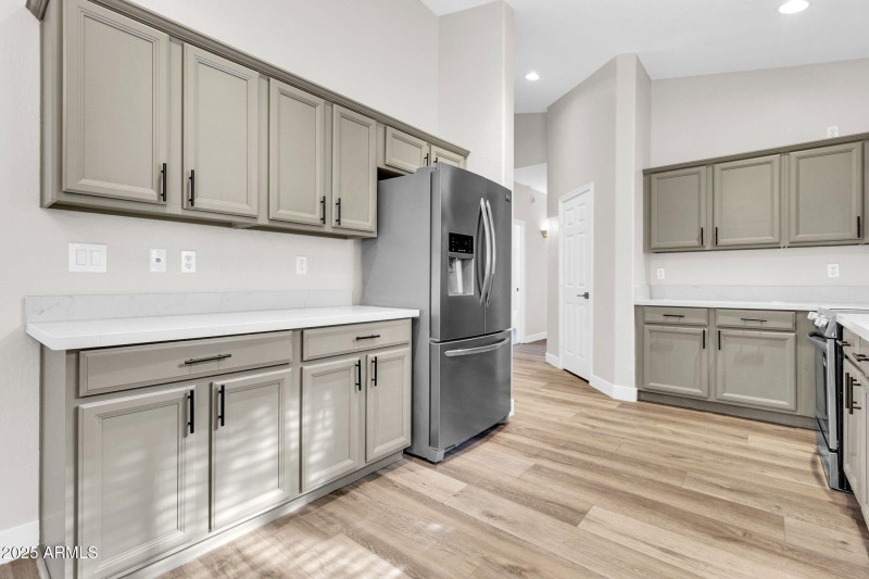 2430 S Dragoon Dr-15