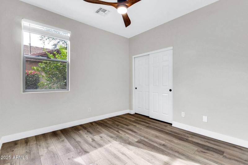 2430 S Dragoon Dr-32