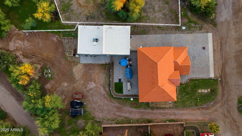 007__117 N Arroya Rd