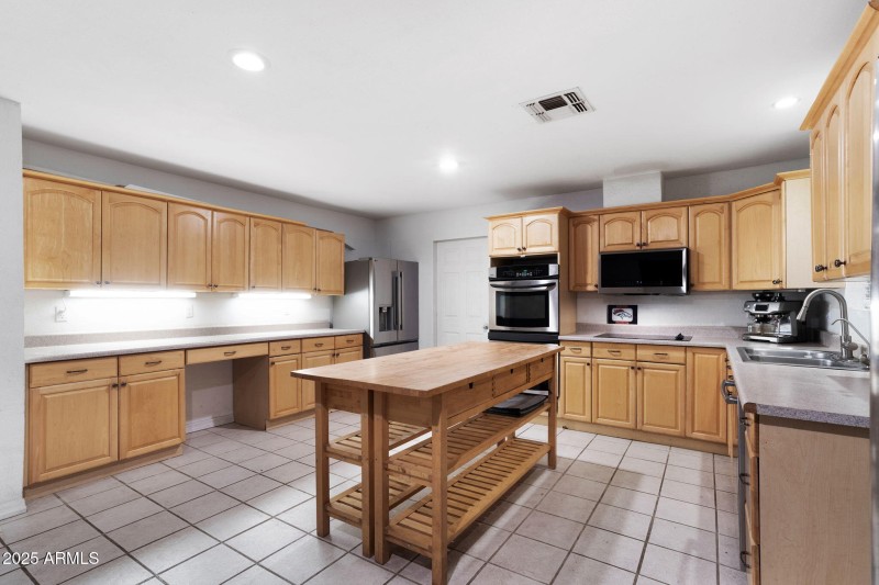 022__117 N Arroya Rd