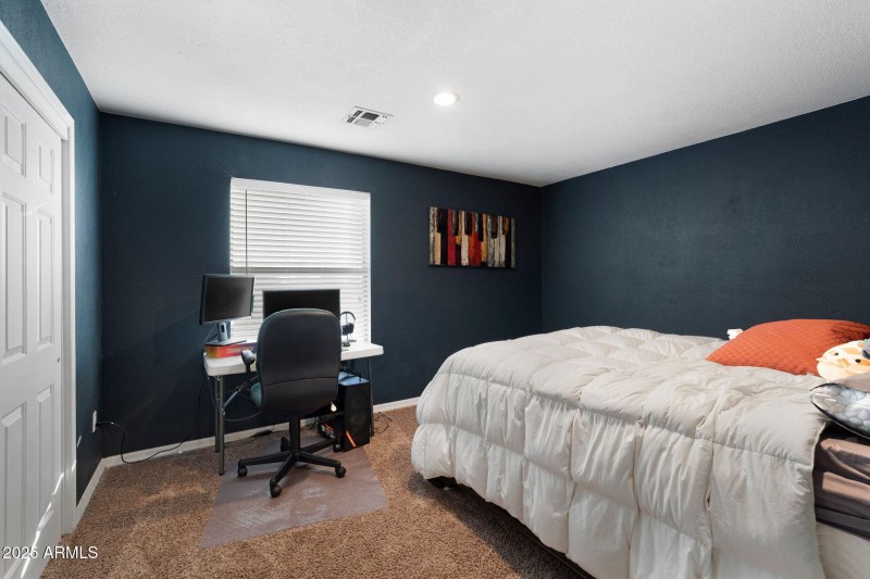 036__117 N Arroya Rd