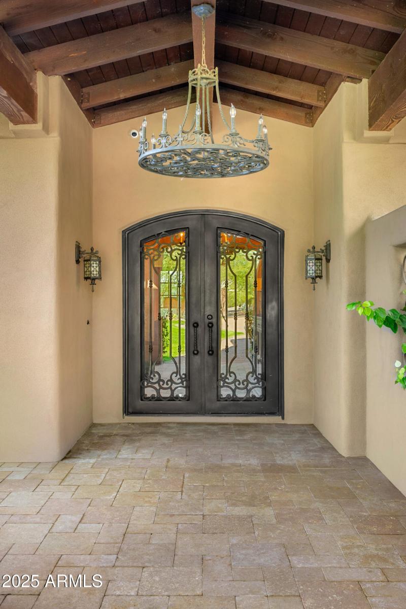 03front door
