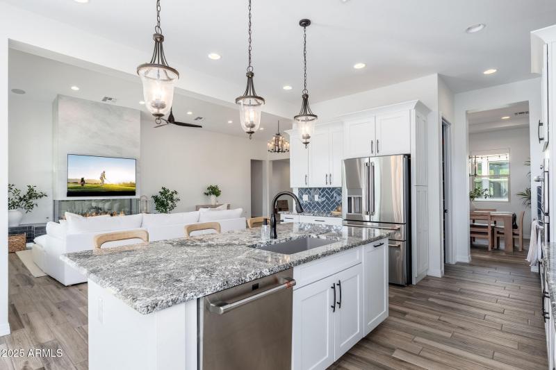 13833 W Bloomington St - 19