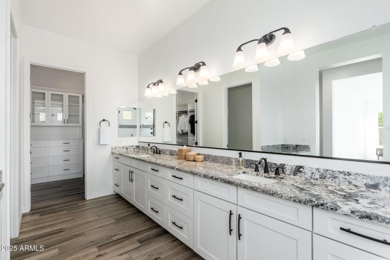 13833 W Bloomington St - 29