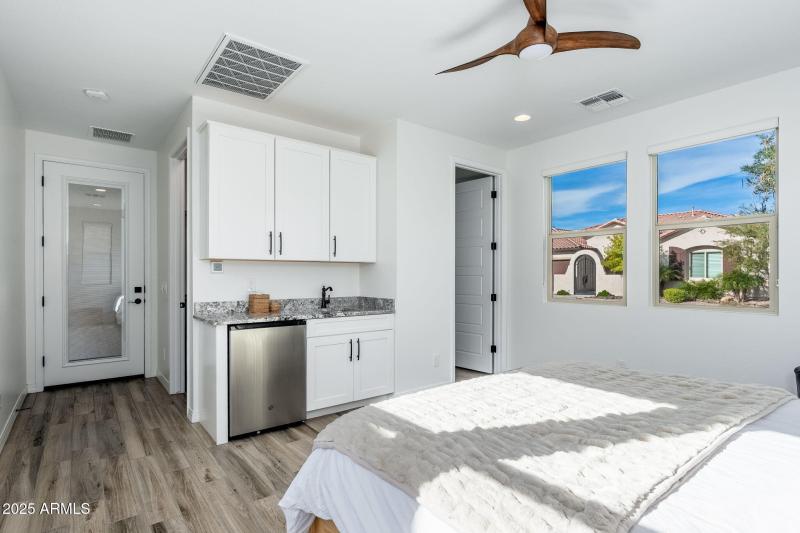 13833 W Bloomington St - 44