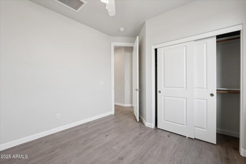 1,658 Bedroom 2 - 2 192