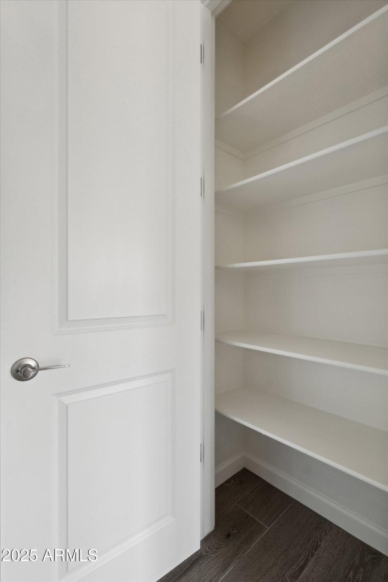 1,658 Linen Closet - 192