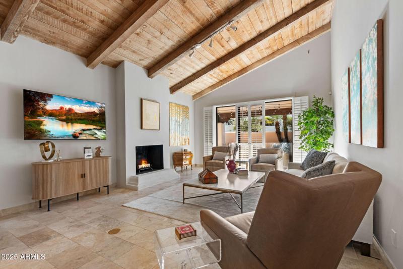 11-web-or-mls-6205-n-29th-pl