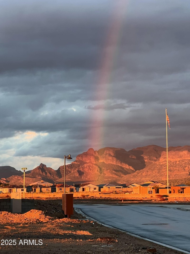 D274FCE8-9A0E-4B0D-B0B5-81A2740FF189