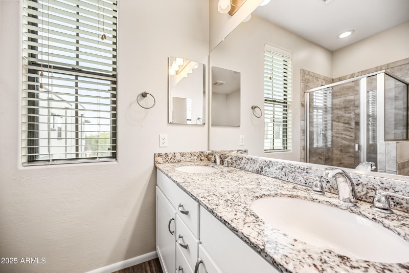 22-2090SDL1004-ocupix-