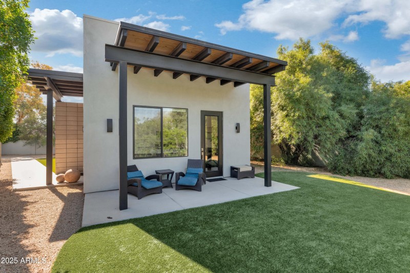 Detached Guest House