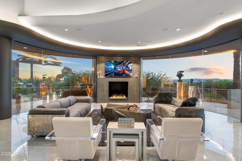 6021 N 44TH ST, Paradise Valley, AZ