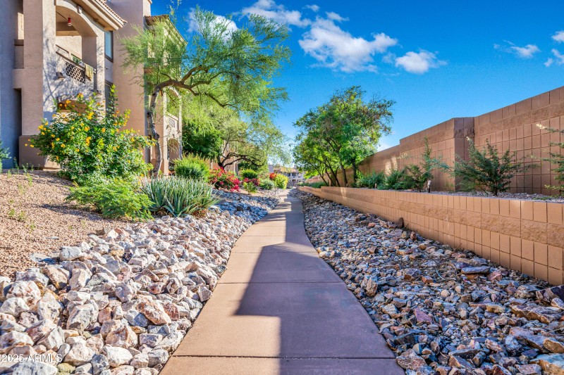 14000 N 94th St 1199-38