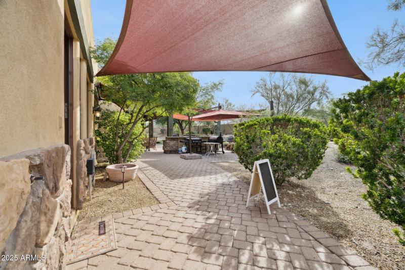 69-web-or-mls-35444-n-48th-st