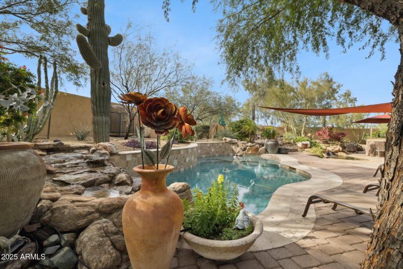 80-web-or-mls-35444-n-48th-st