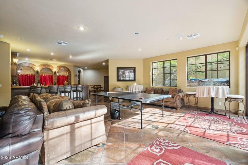 92-web-or-mls-35444-n-48th-st