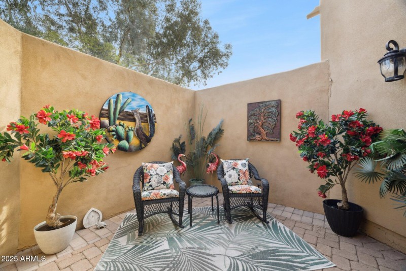 102-web-or-mls-35444-n-48th-st