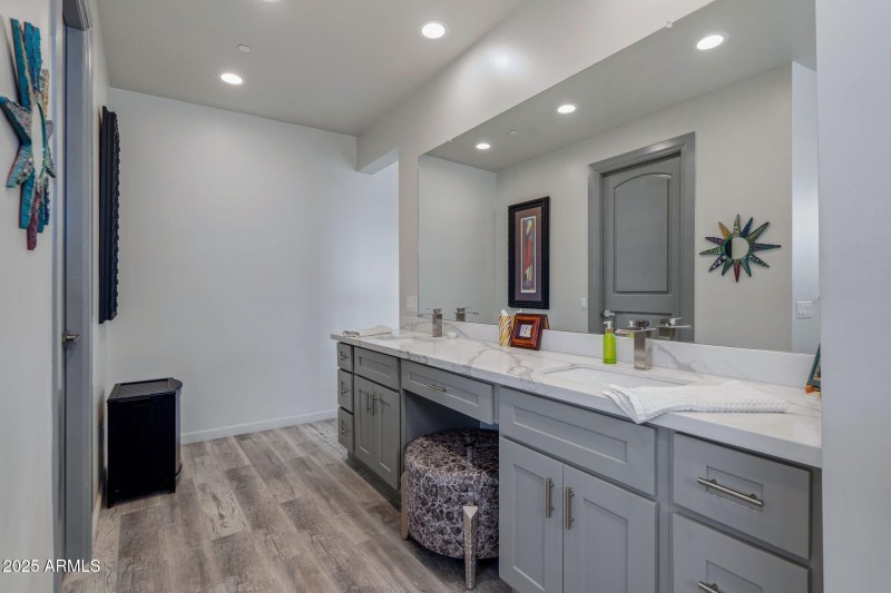 58-web-or-mls-11010 Buffalo Dr-42