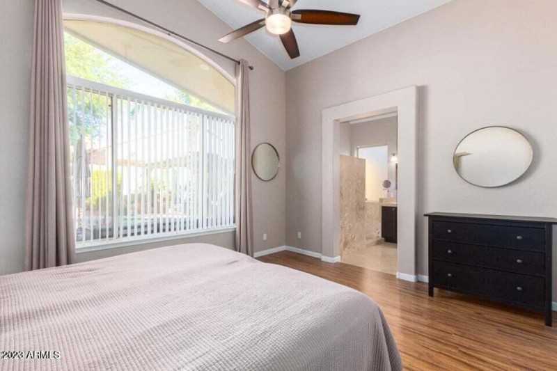 20201223204623640504000000-o