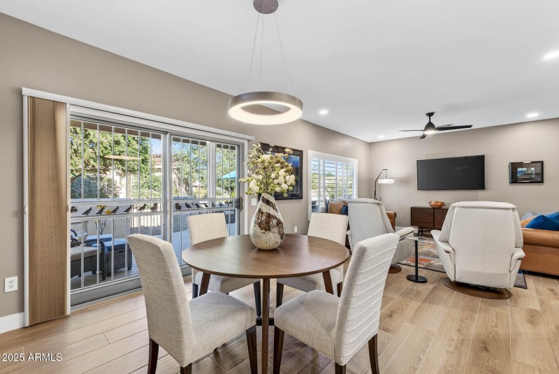 Dining toward Great Room