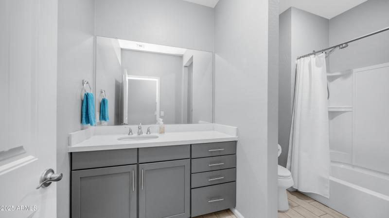 706 E Boca Raton Dr (20)