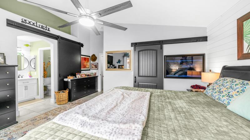 882 E Baylor Ln (12)