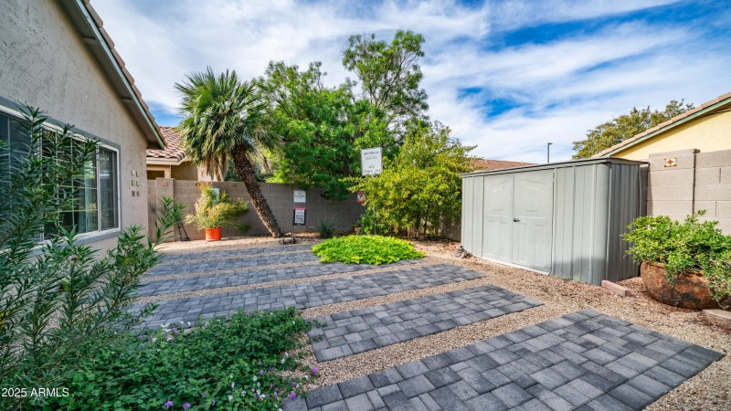 882 E Baylor Ln Exterior Photos-8