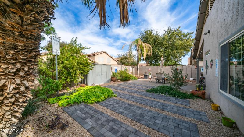 882 E Baylor Ln Exterior Photos-10