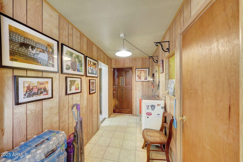 Hall @ garage entry 2