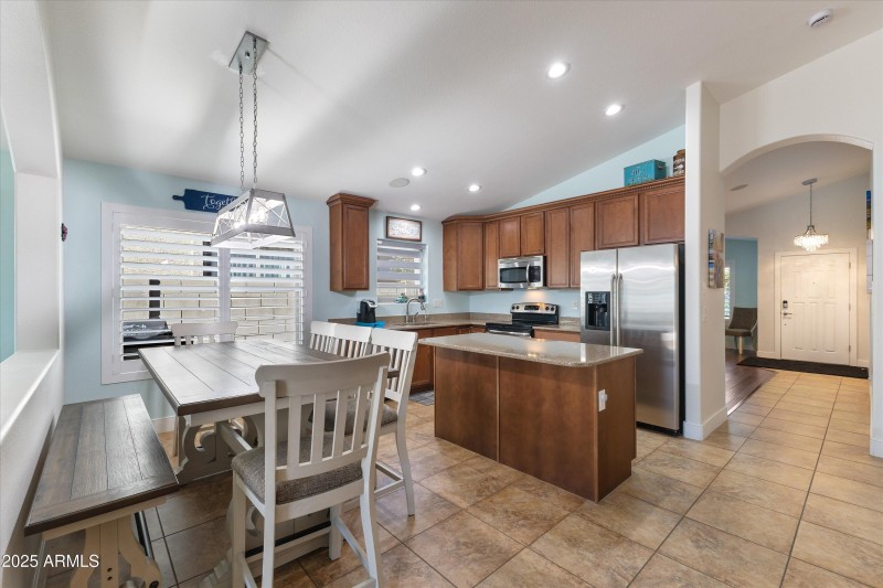 14-9867 W Harmony Ln