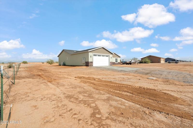 Front Angle: Color 2