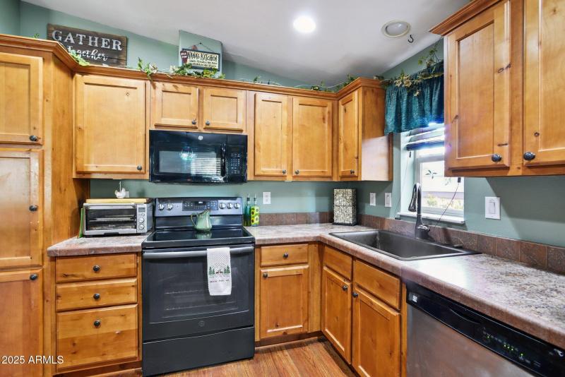 10-web-or-mls-1220-caribou-rd