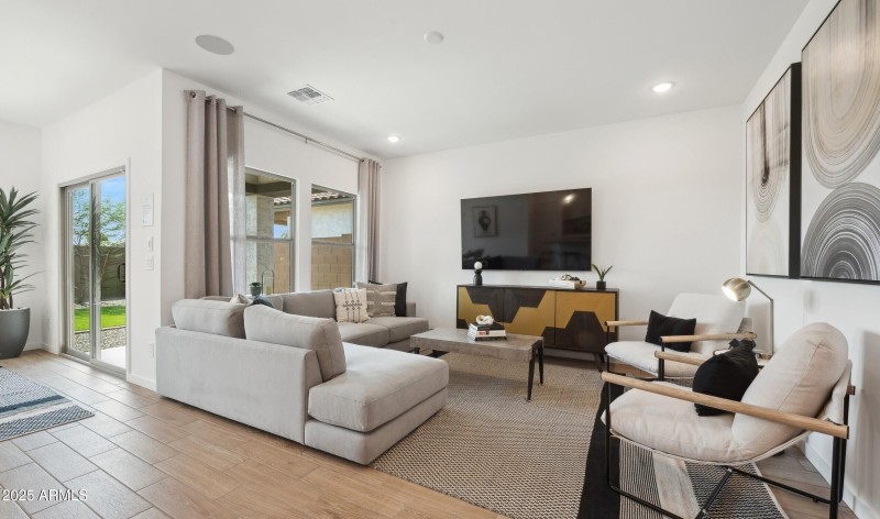 158596_Laveen Springs_Clyde_Great Room_L