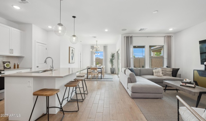 158618_Laveen Springs_Clyde_Great Room_L