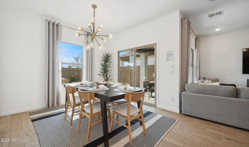 158626_Laveen Springs_Clyde_Dining Area_