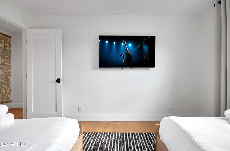 PropertyImageCo_7320ELathamSt_WEB_10