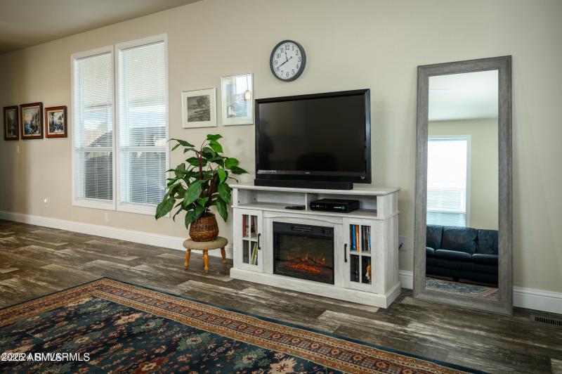 20240202193824097489000000-o