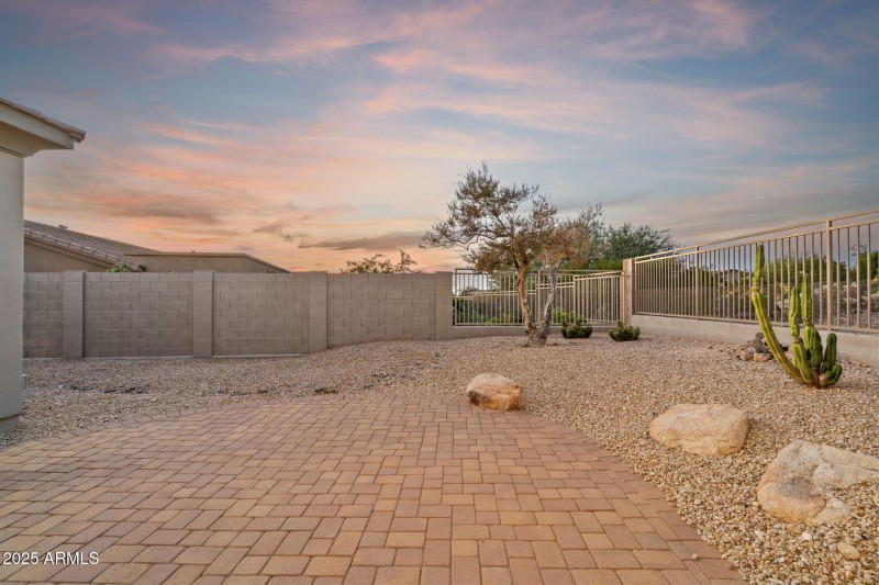 Backs to Wash for Added Privacy