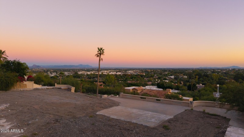 6418 E Joshua Tree Ln