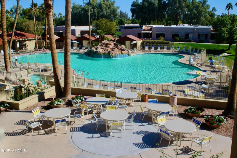 Huge Community Pool_Spa Off the Restaura