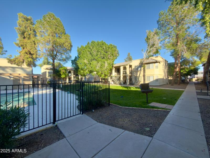 925 S. Longmore Dr. #109 - 35