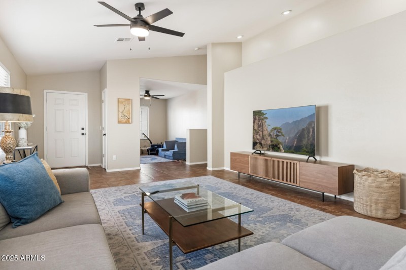 14011 W Port Royale Ln Surprise - 240