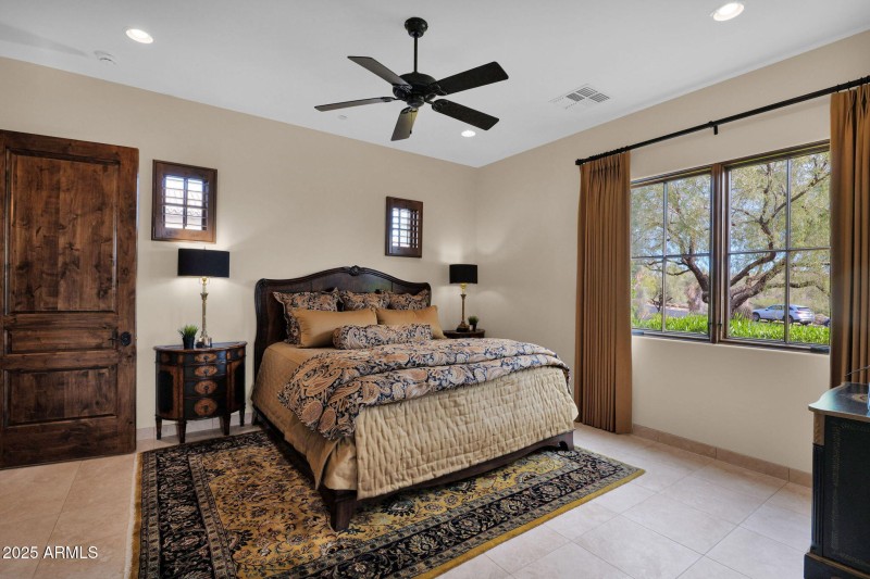 Spacious Guest Suite 2