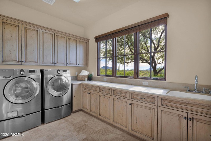 Spacious Laundry Center